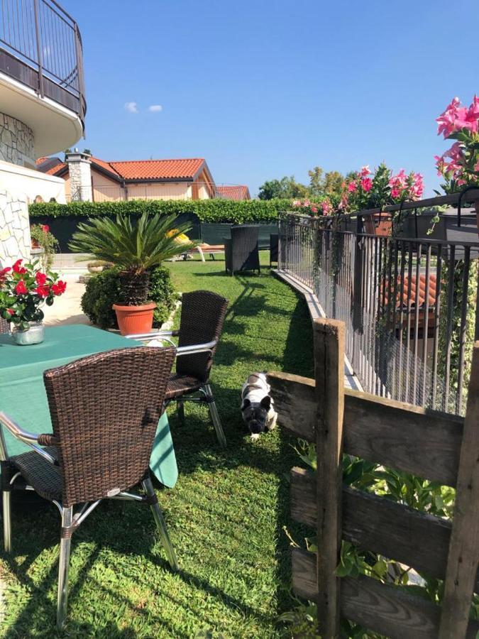Bed and Breakfast Il Sasso Bianco Comerio Екстер'єр фото